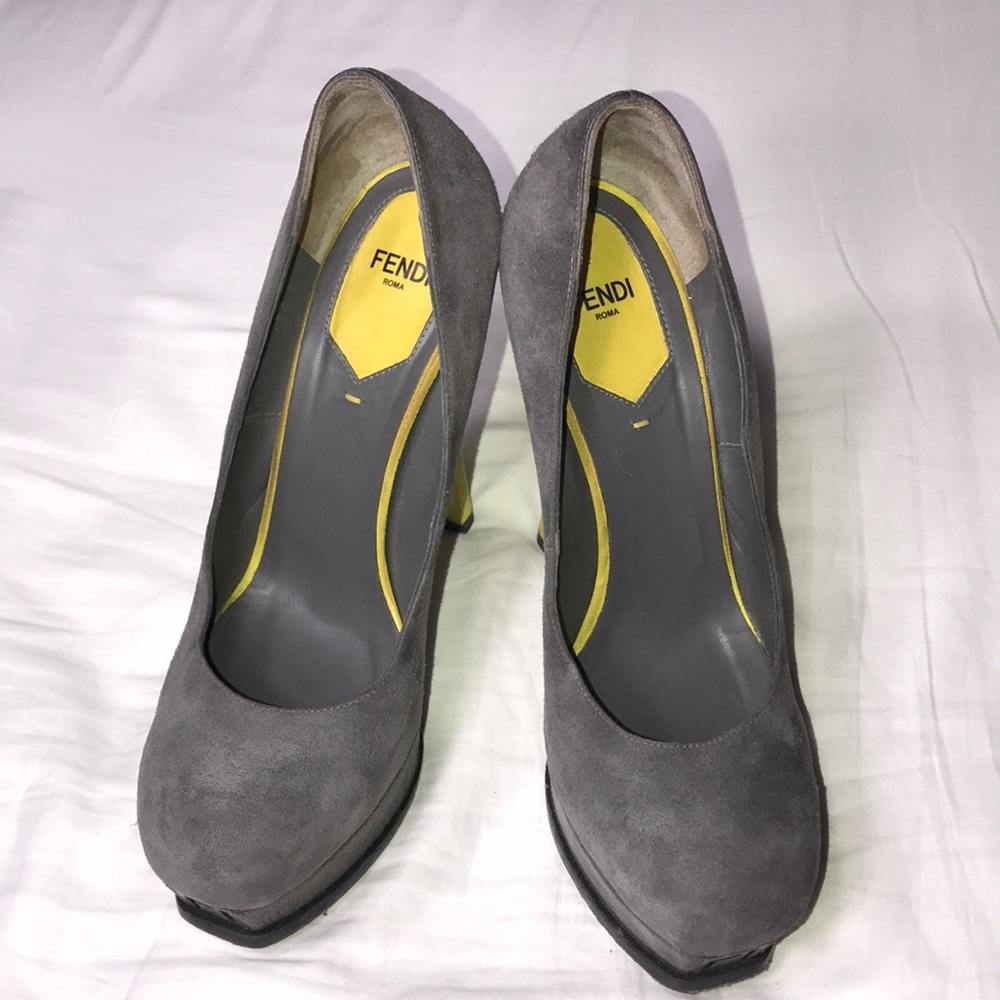 Fendi suede pumps size 38.5 - US 8.5